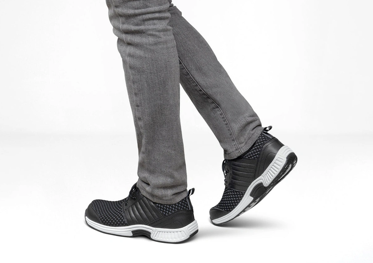 Discounted items Black Tacoma 0607